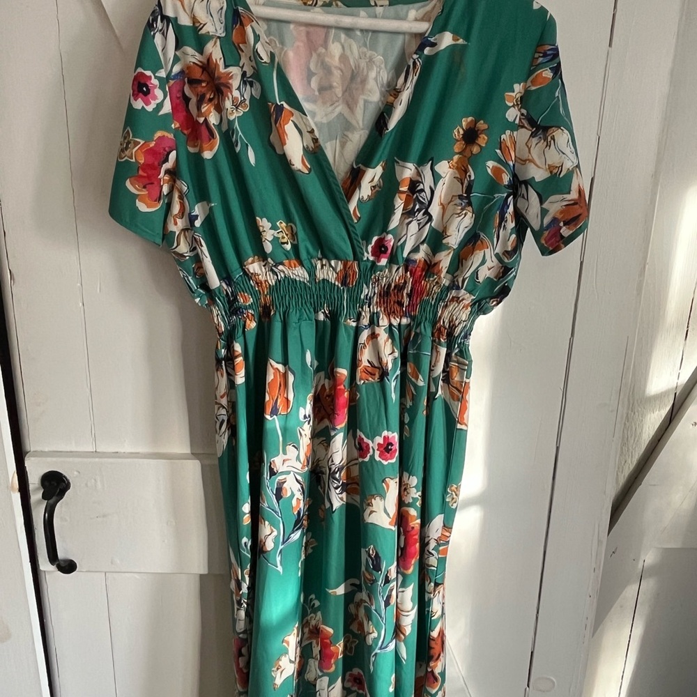 SALE 3/$20 Green Floral Maxi Dress